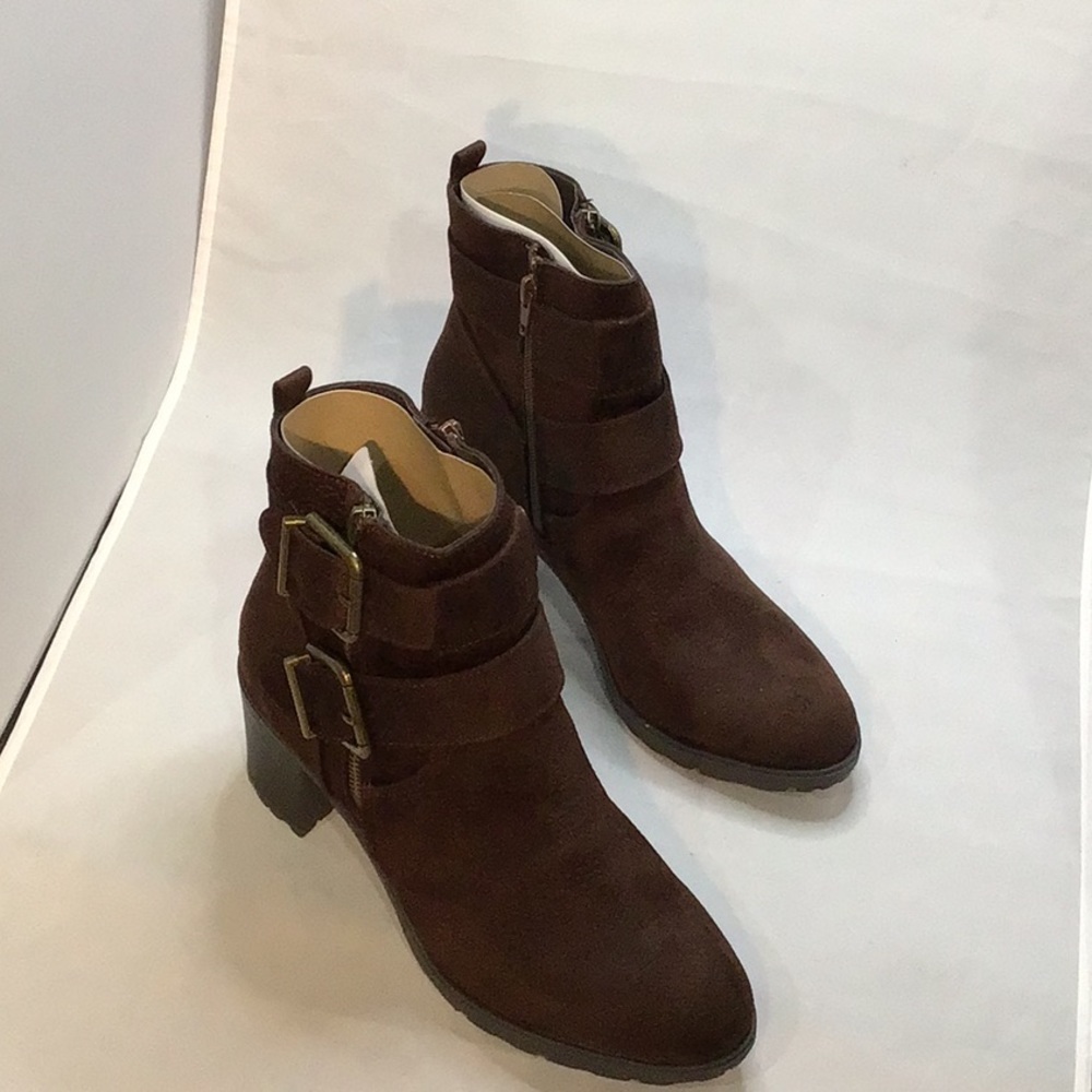 Sonoma Rottweiler Faux Suede Ortholite Ankle Boots
